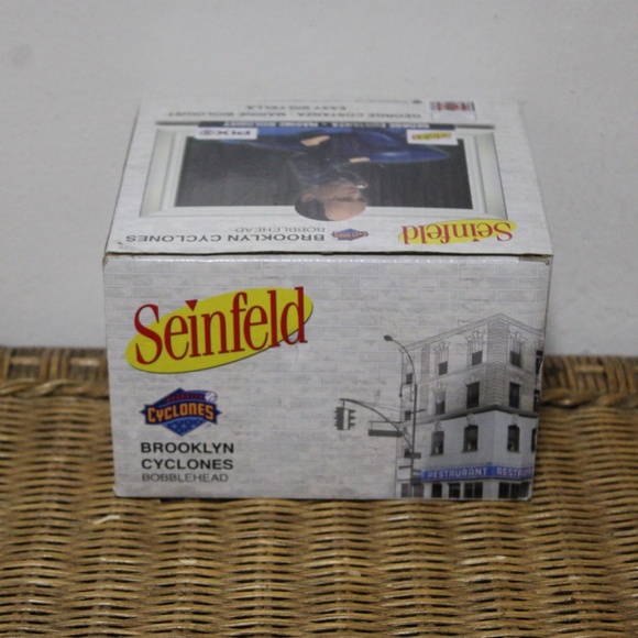 Seinfeld. Brookly Cyclones Bobblehead. George Costanza - Marine Biologist. - Picture 6 of 7